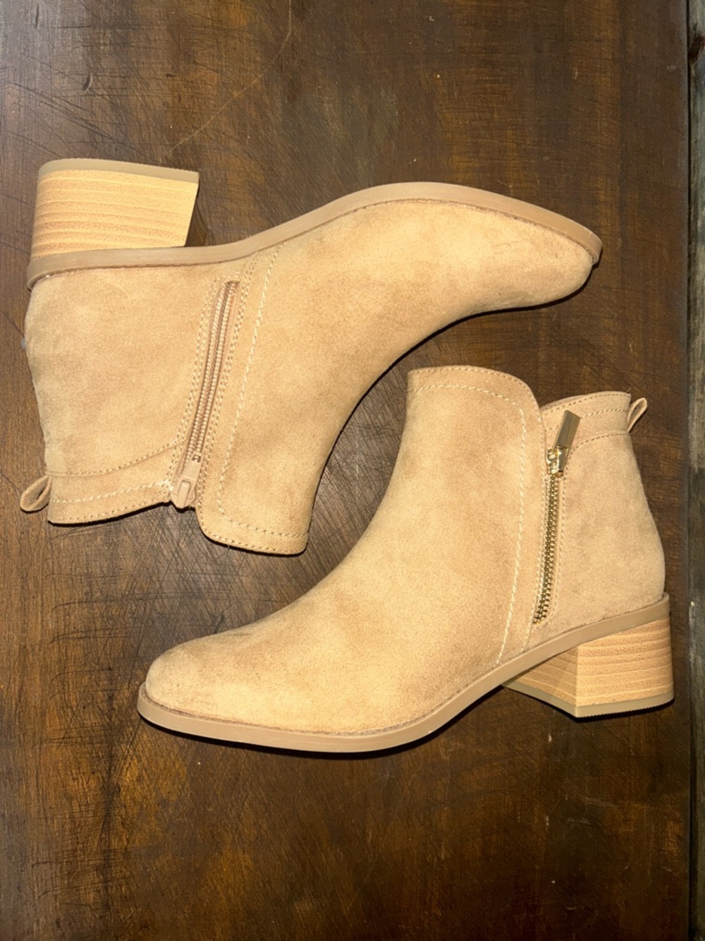 NWOT LC Lauren Conrad Suede Ankle Boots - Picture 6 of 9